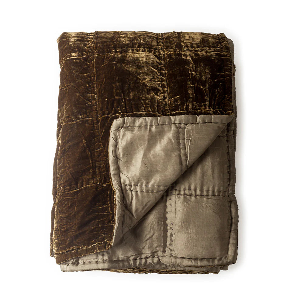 Goa by Night Quilt in Owaka, from Le Monde Sauvage by Beatrice Laval