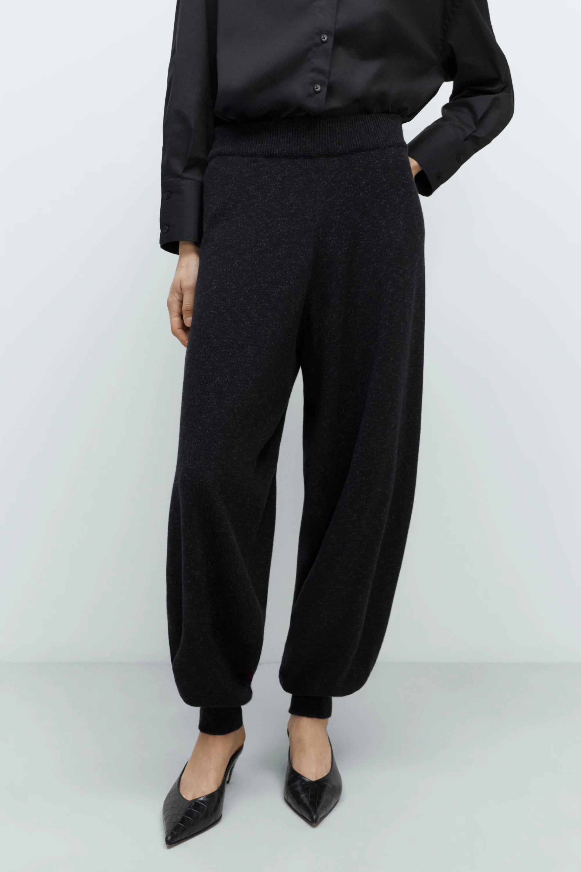 Flecked Cotton Pants in Anthracite, from Cordera