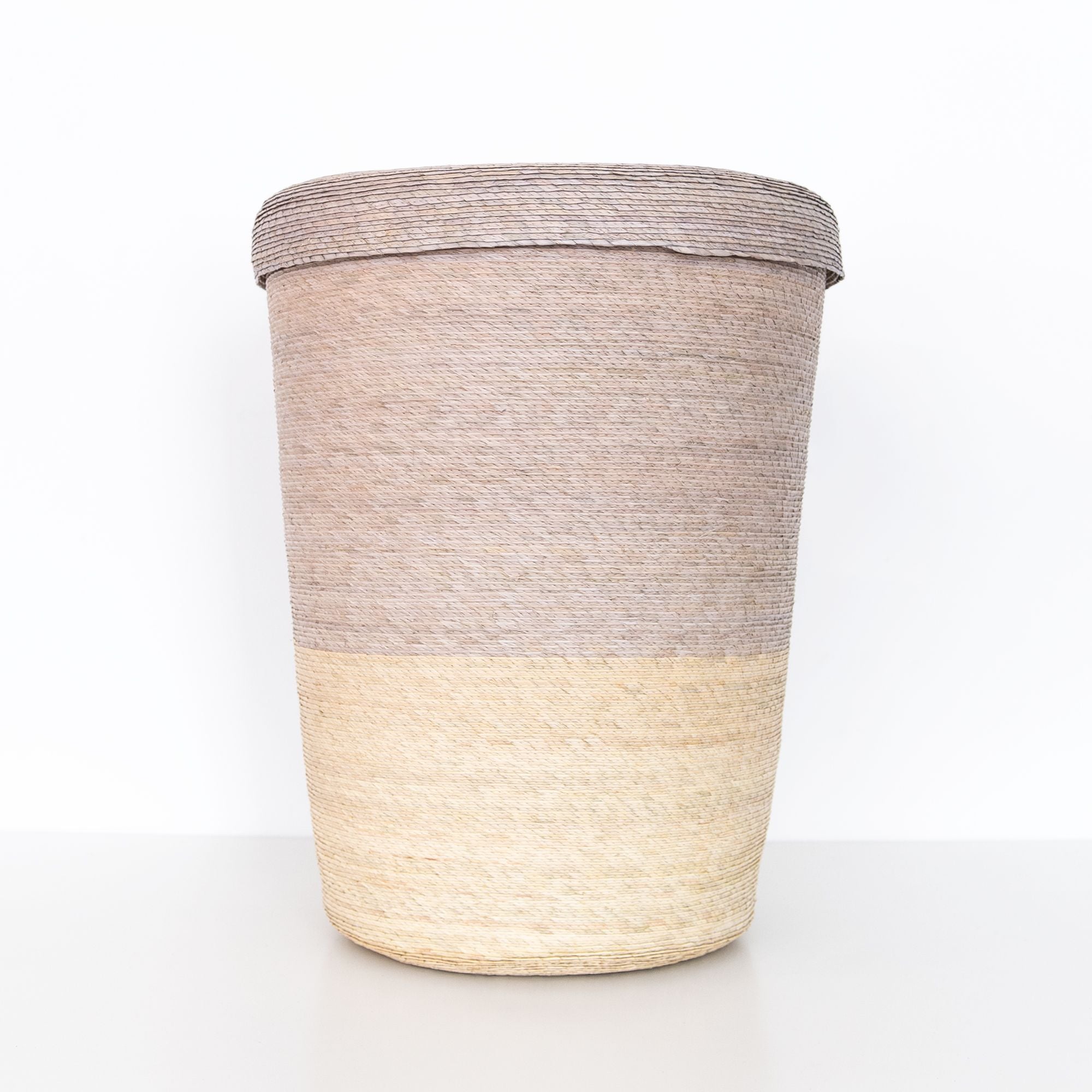 Hamper in Arena, from Makaua